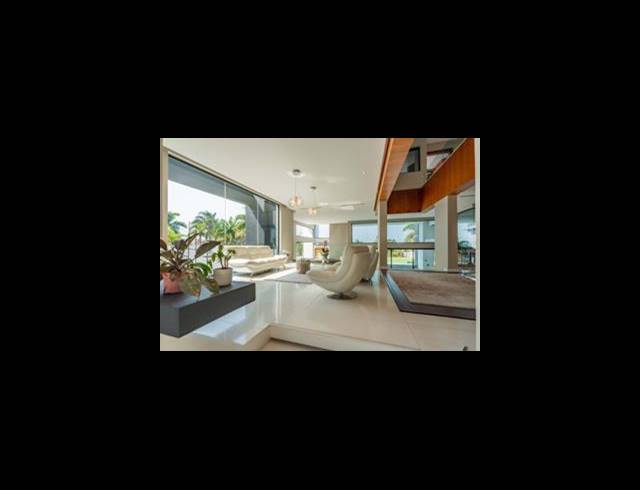 5 BEDROOM HOUSE FOR SALE IN ESSENWOOD